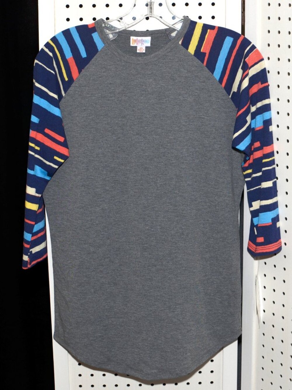 NWT LuLaRoe Randy Raglan Baseball Tee Gray Blue Graphic Abstract XS